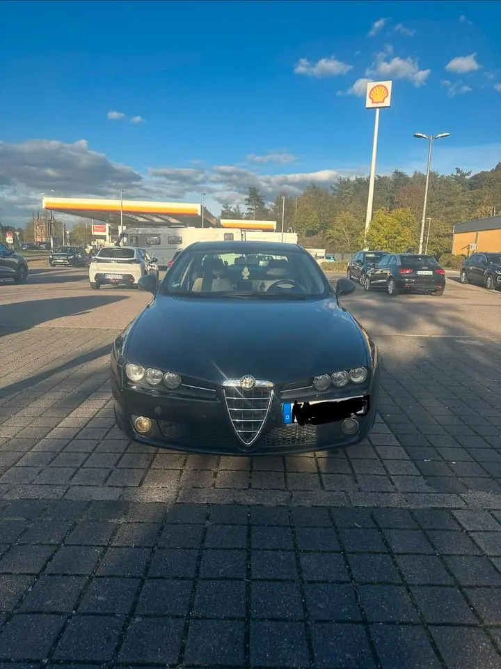 Alfa Romeo 159