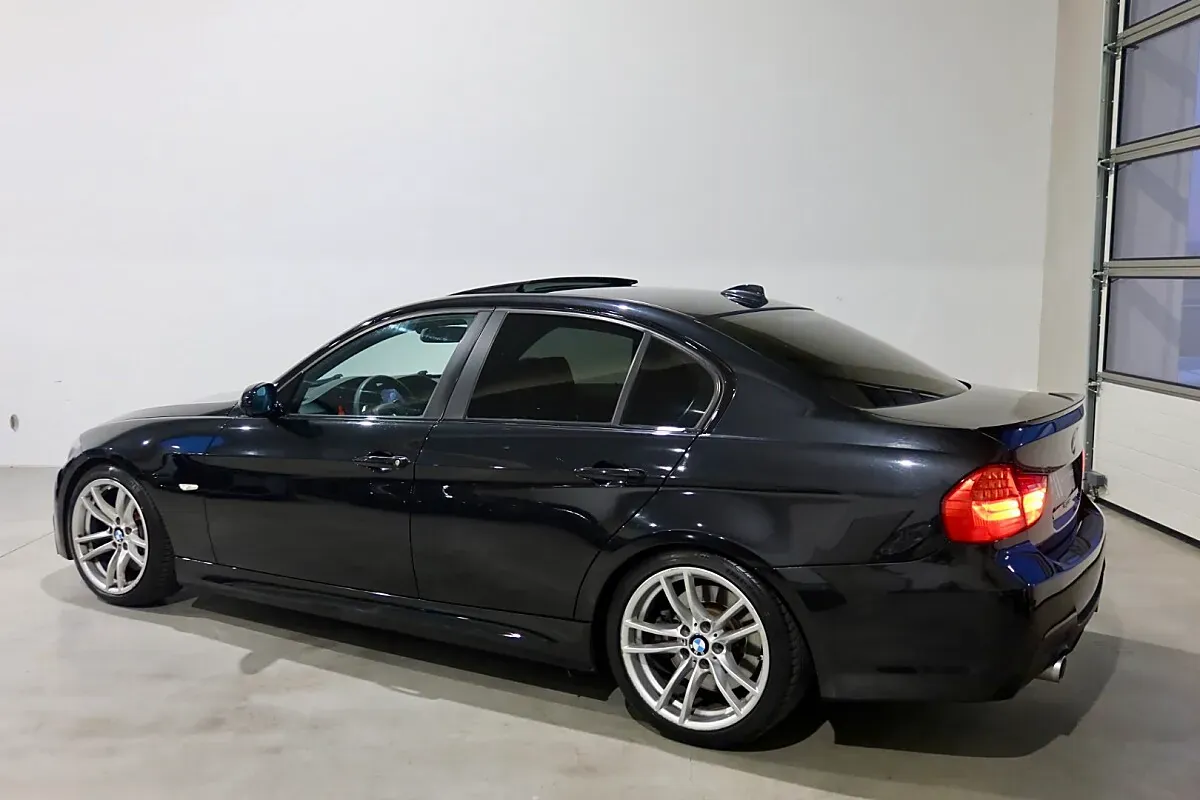 BMW 3 Series 2007 photo 2