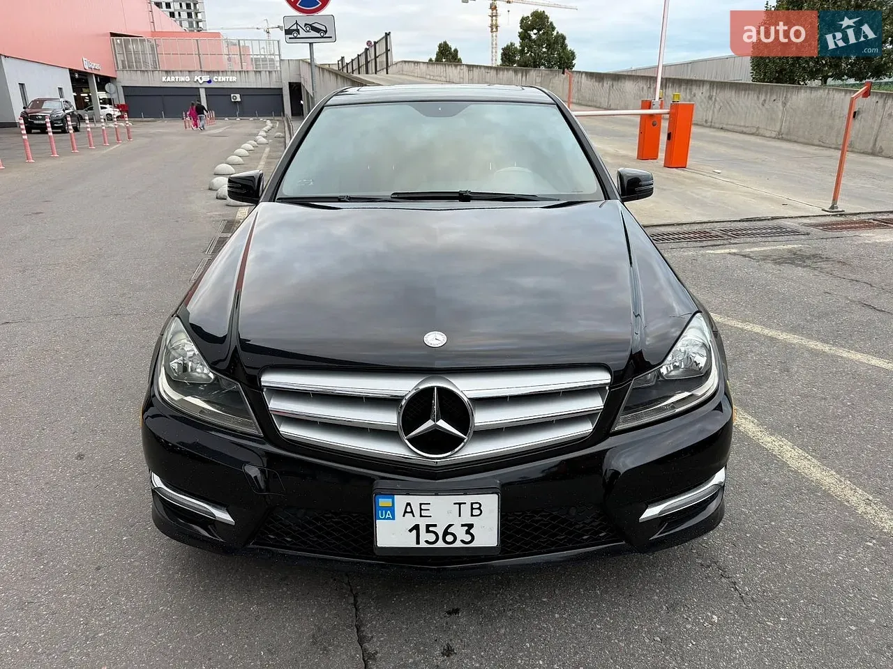 Mercedes-Benz C-Class 2011 photo 2