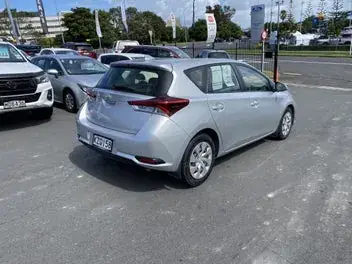 Toyota Corolla 2017 photo 3