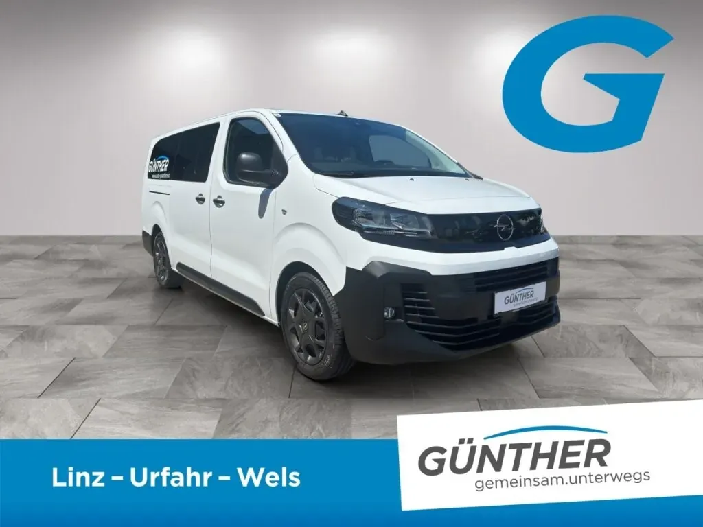 Opel Zafira 2026 photo 2