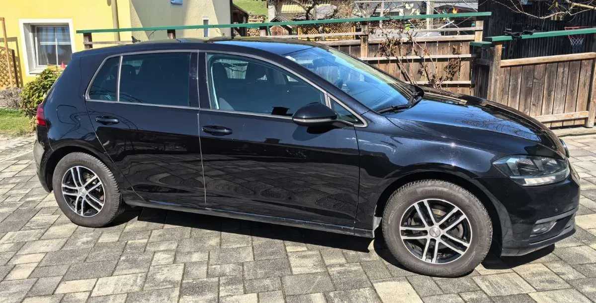 Volkswagen Golf 2019 photo 2