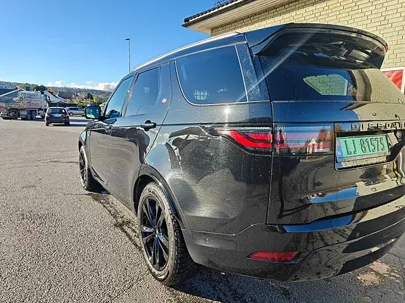 Land Rover Discovery 5 2022 photo 4