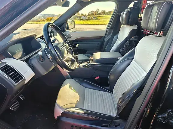 Land Rover Discovery 5 2022 photo 5