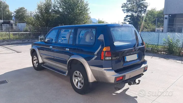Mitsubishi Pajero Sport 2000 photo 2
