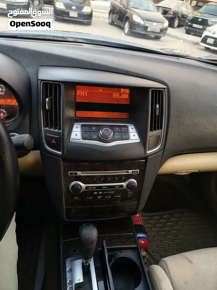 Nissan Maxima