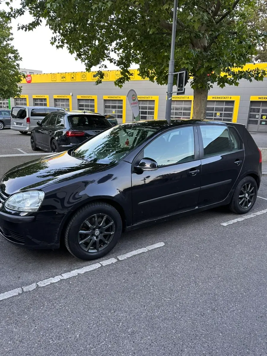 Volkswagen Golf 2004 photo 2