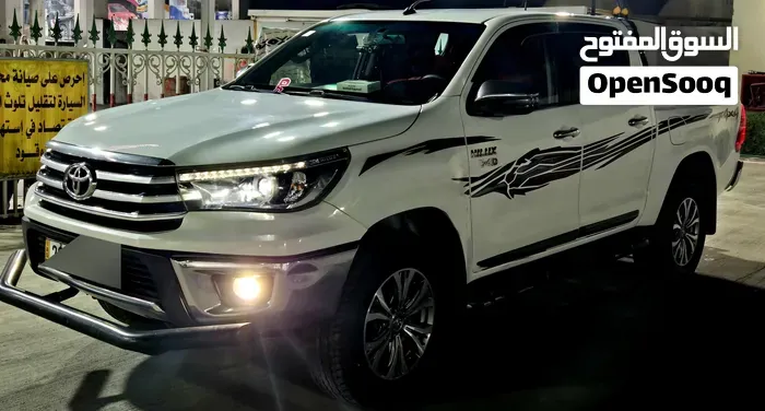 Toyota Hilux 2018 photo 2