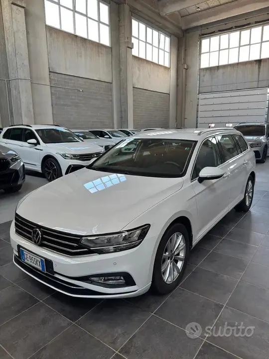 Volkswagen Passat 2021 photo 2