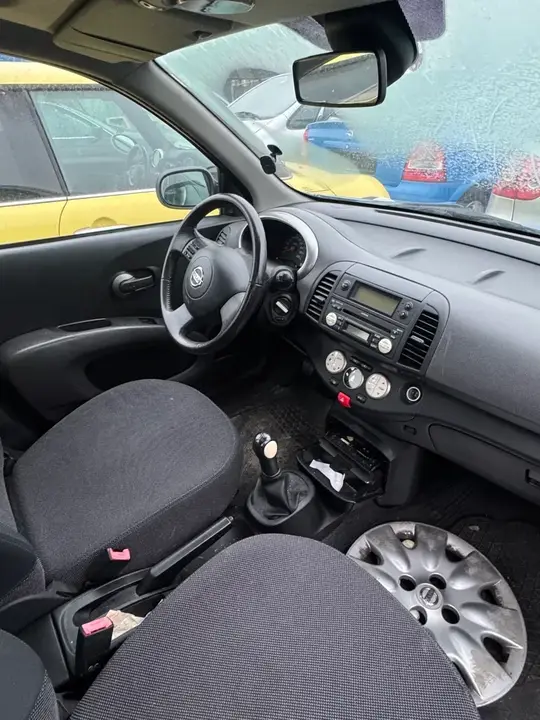 Nissan Micra 2003 photo 2