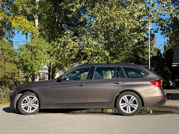 BMW 318D 2013 photo 3