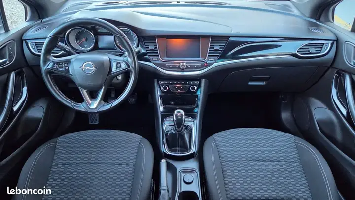 Opel Astra 2017 photo 5