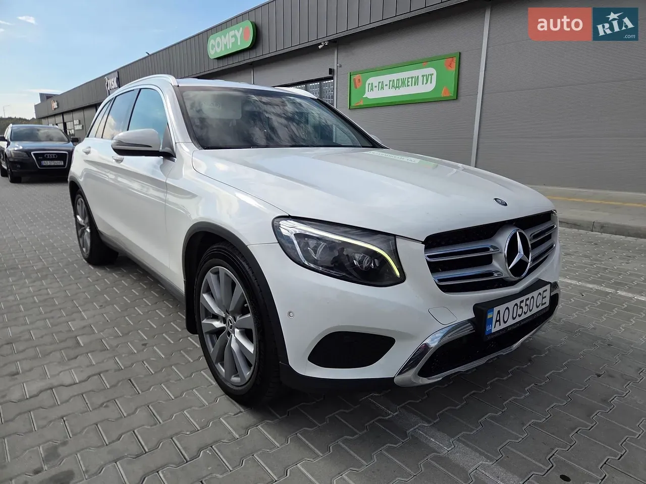 Mercedes-Benz Glc-Class 2015 photo 2