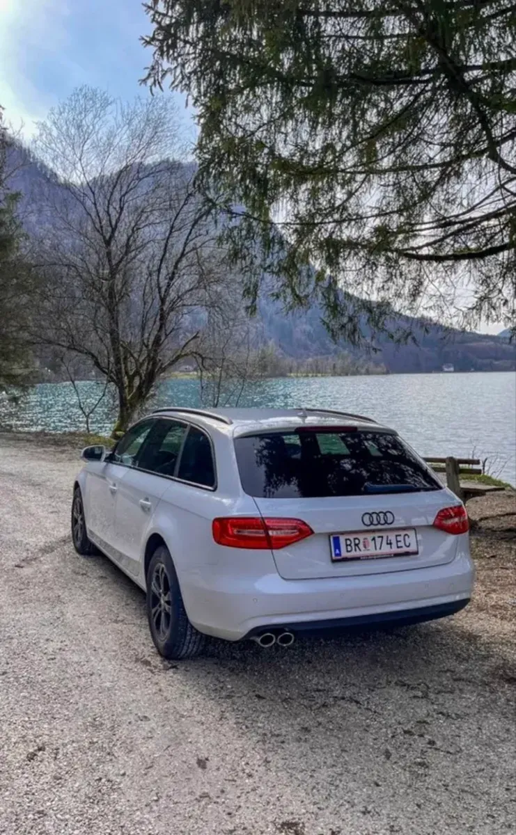 Audi A4 2015 photo 2