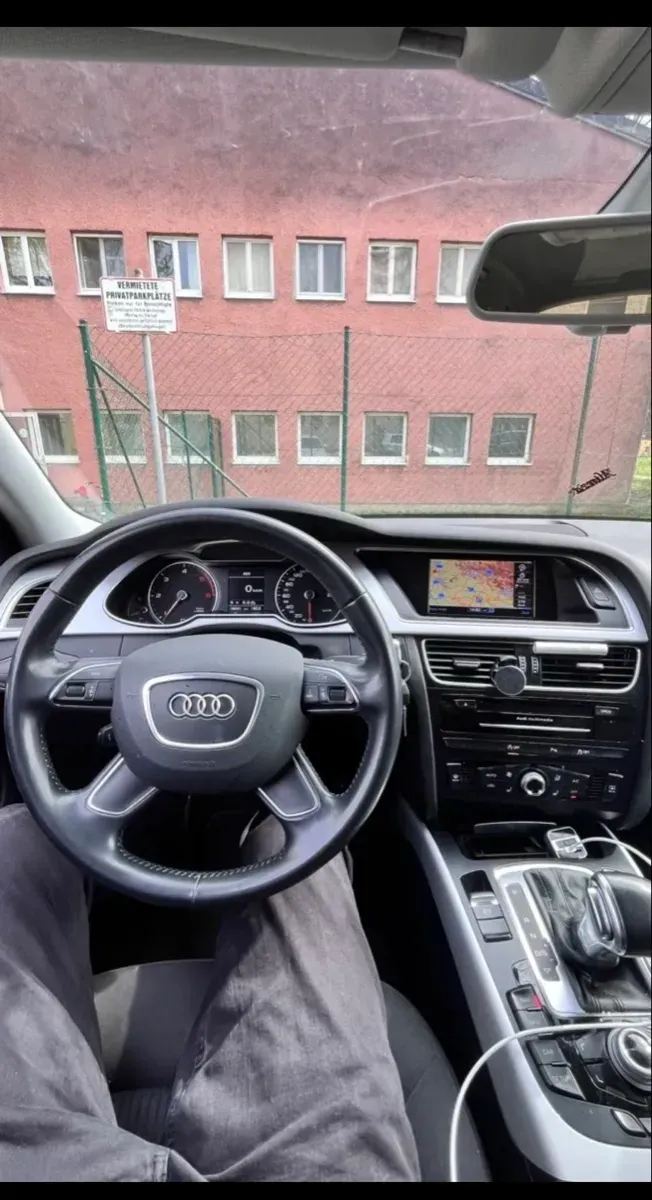 Audi A4 2015 photo 3