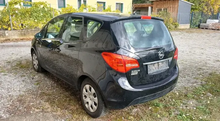 Opel Meriva 2011 photo 2