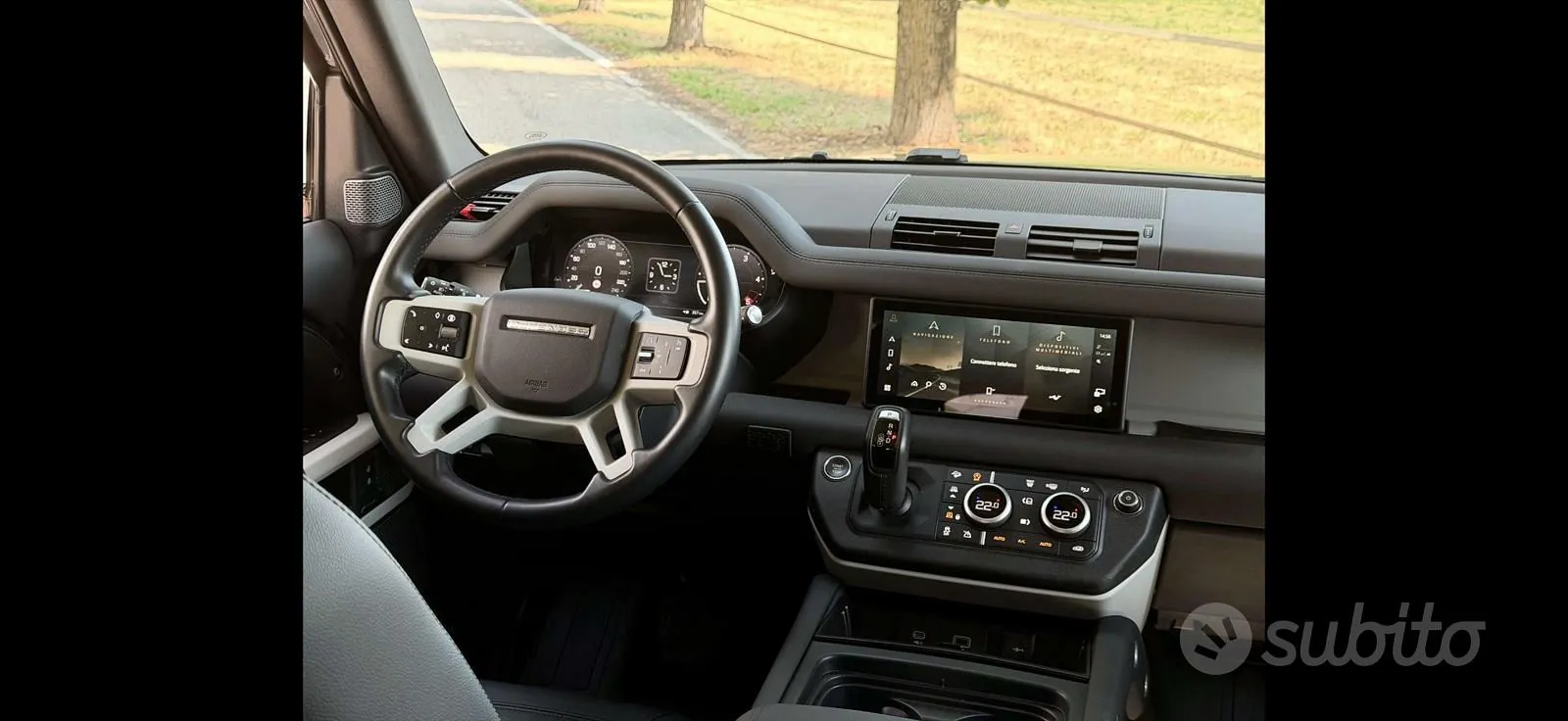 Land Rover Defender 2024 photo 5