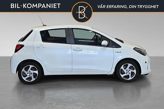 Toyota Yaris 2016 photo 2