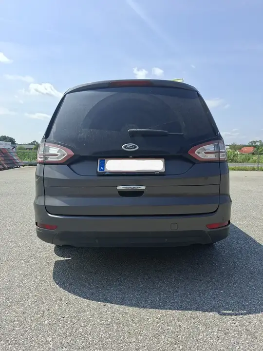 Ford Galaxy 2017 photo 3