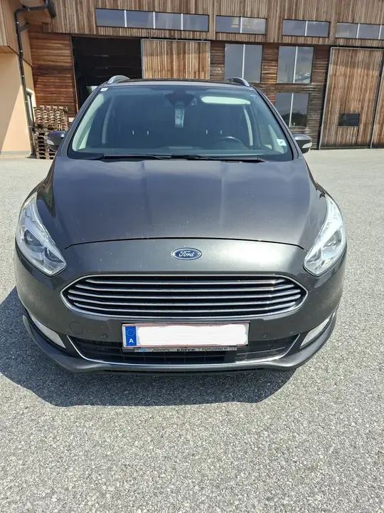 Ford Galaxy 2017 photo 2