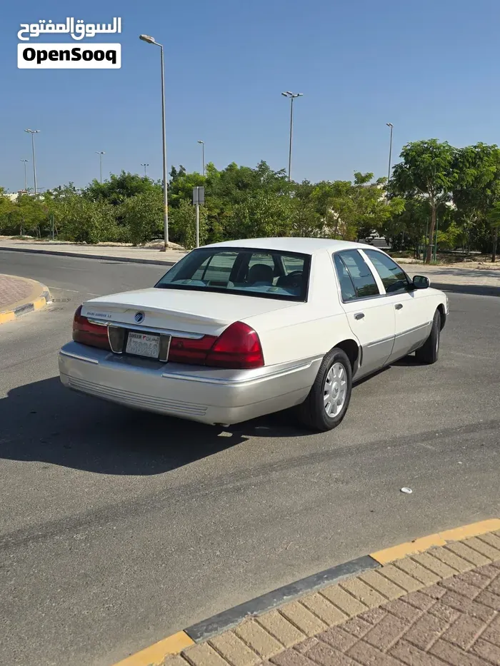 Ford Grand Marquis 2003 photo 3