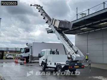 Mitsubishi Fuso Canter 2022 photo 2