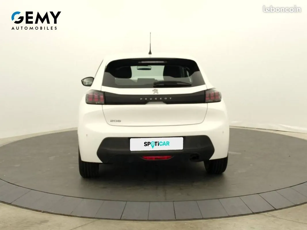 Peugeot 208 2021 photo 5