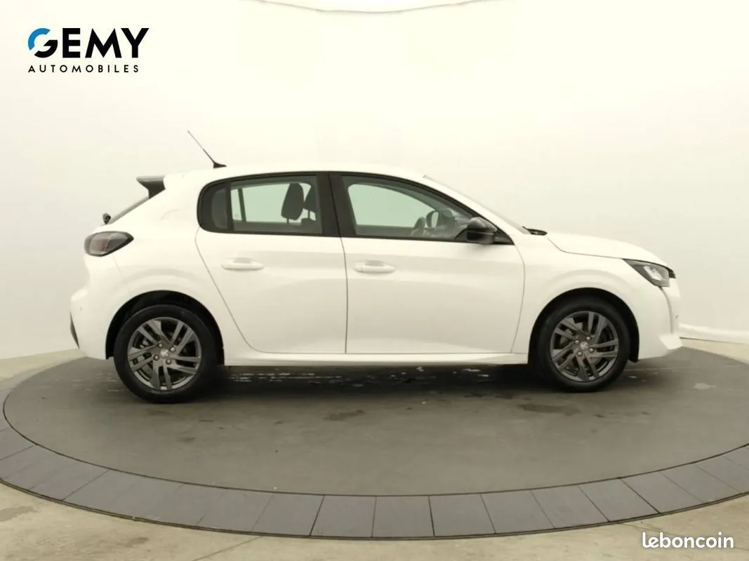 Peugeot 208 2021 photo 4