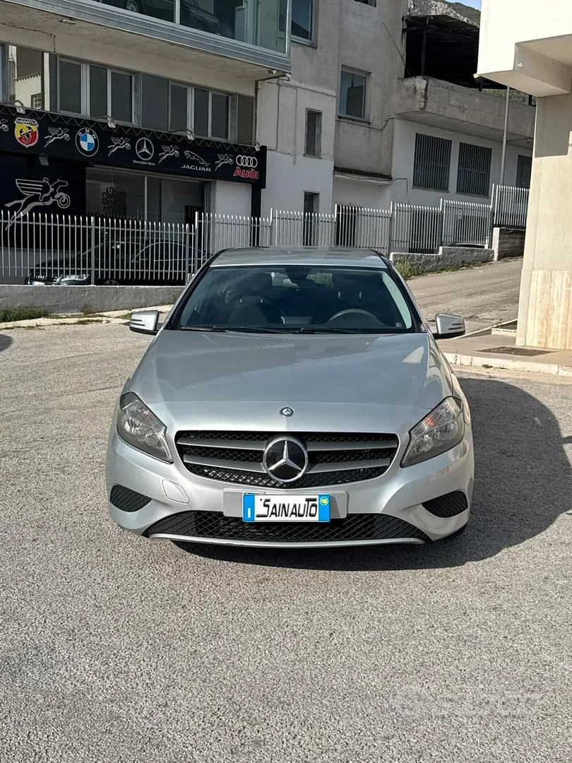 Mercedes-Benz A 180 2015 photo 5