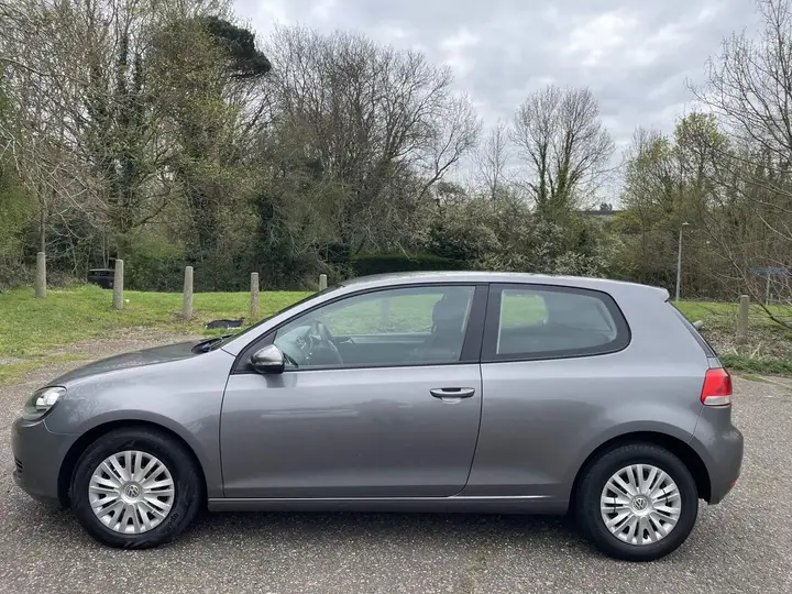 Volkswagen Golf 2009 photo 4