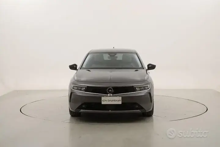 Opel Astra 2023 photo 2