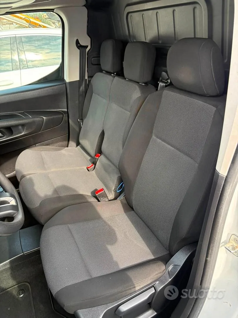 Fiat Doblò 2023 photo 3