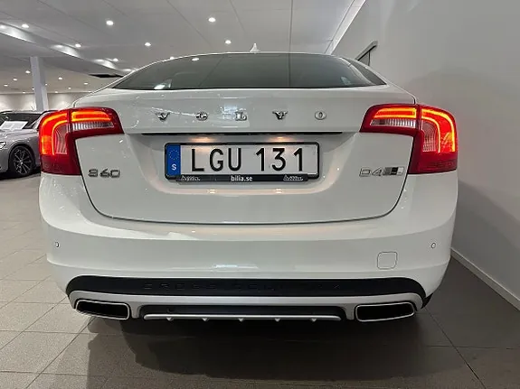 Volvo S60 Cross Country 2018 photo 2