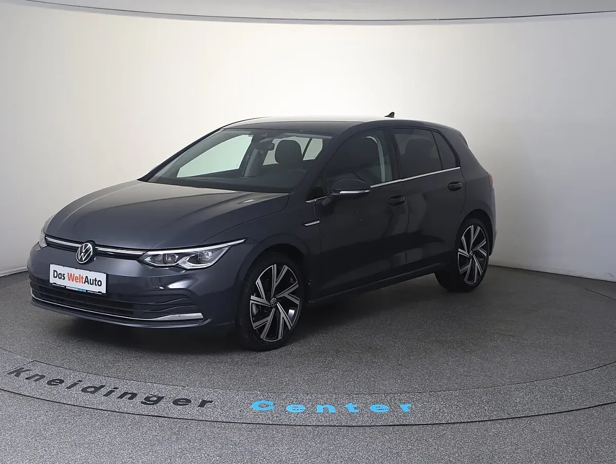 Volkswagen Golf 2024 photo 2