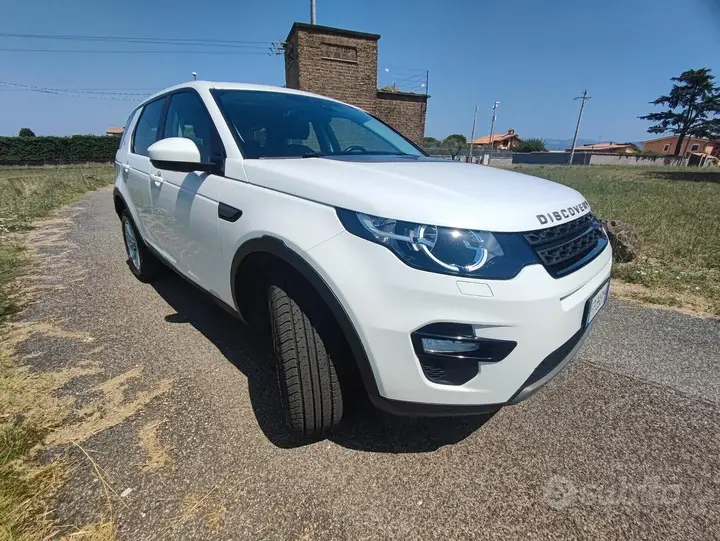 Land Rover Discovery Sport 2018 photo 3