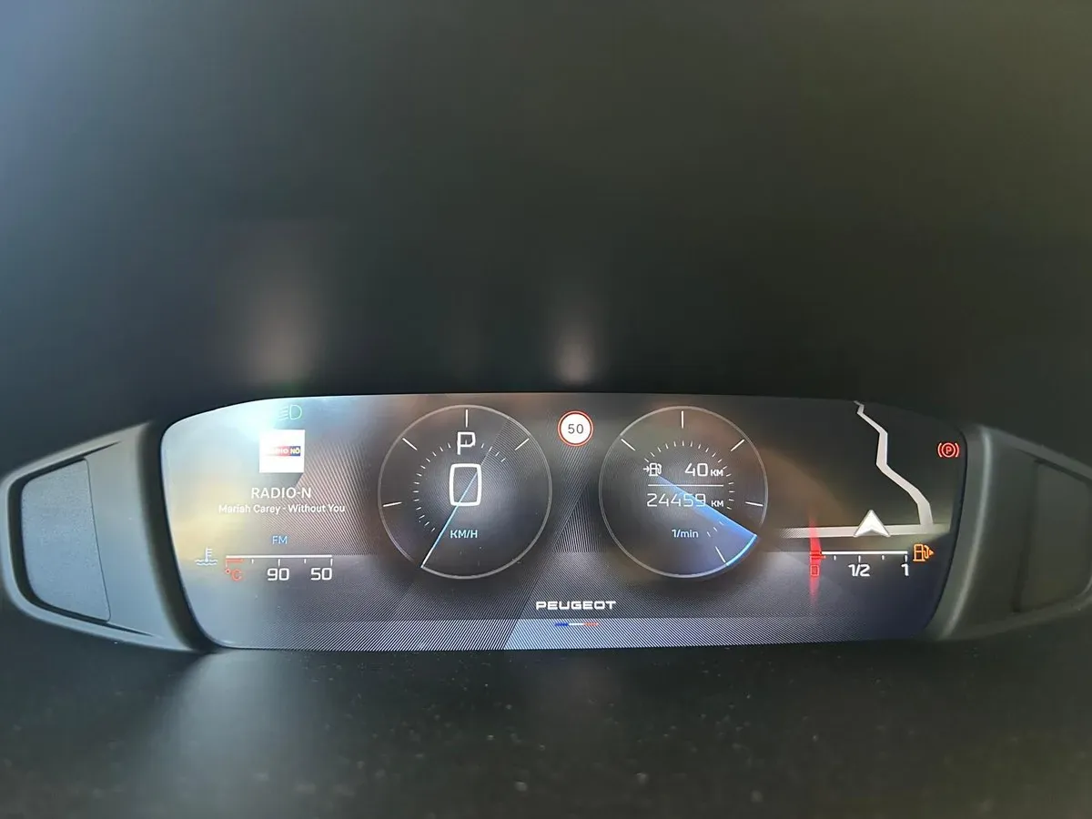 Peugeot 308 2022 photo 3