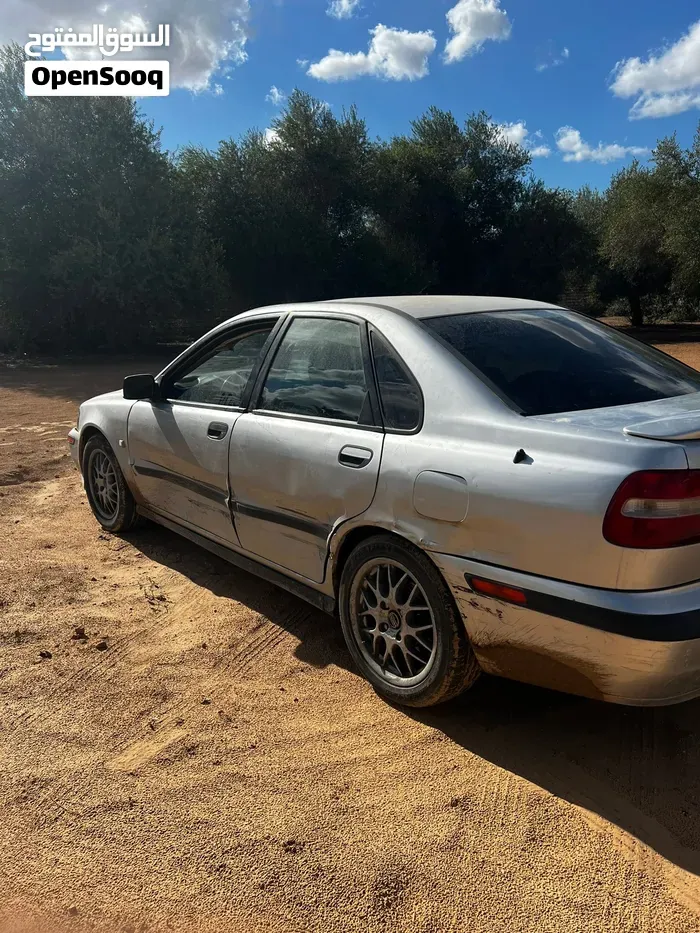 Volvo S 40 2004 photo 2