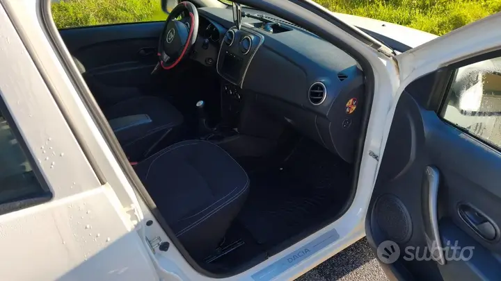 Dacia Sandero 2013 photo 3