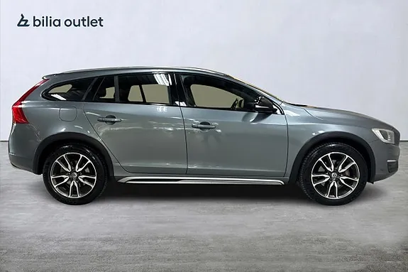 Volvo V60 Cross Country 2017 photo 5
