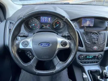 Ford Focus 2014 photo 3