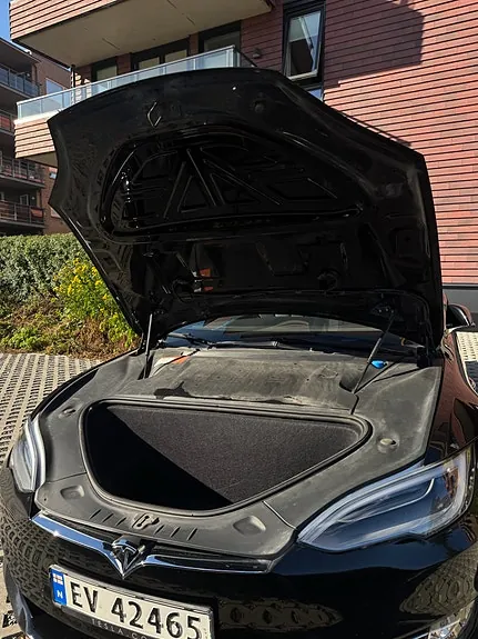 Tesla Model S 2018 photo 2