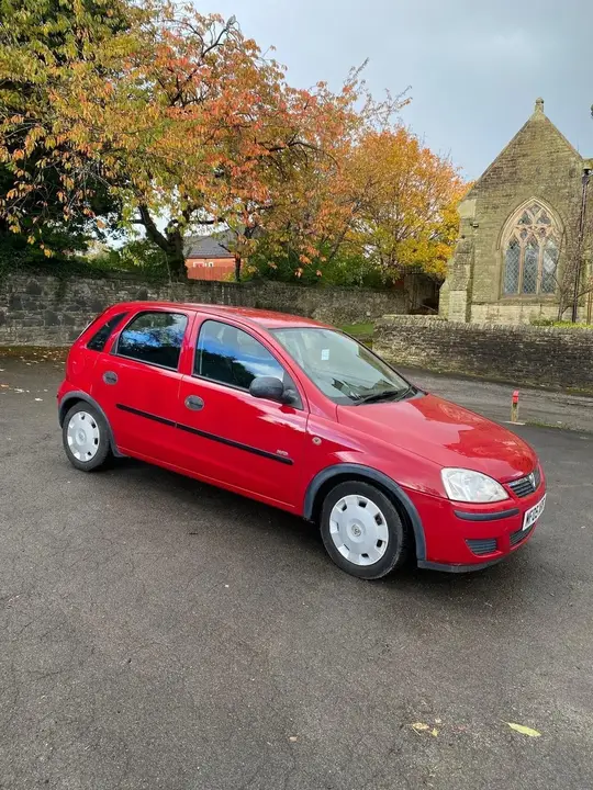 Vauxhall Corsa 2005 photo 2