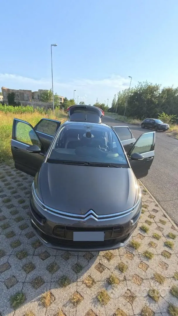 Citroen C4 Picasso 2018 photo 2