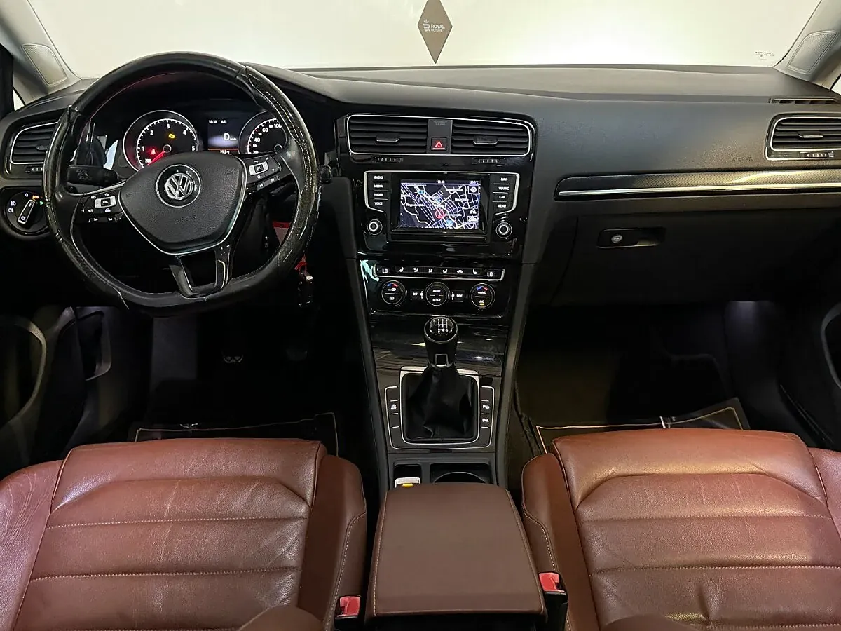 Volkswagen Golf 2013 photo 2