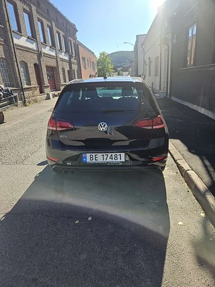 Volkswagen Golf 2018 photo 2