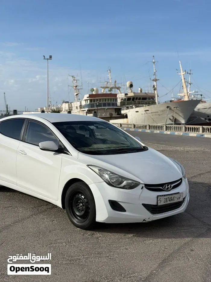 Hyundai Elantra 2012 photo 2