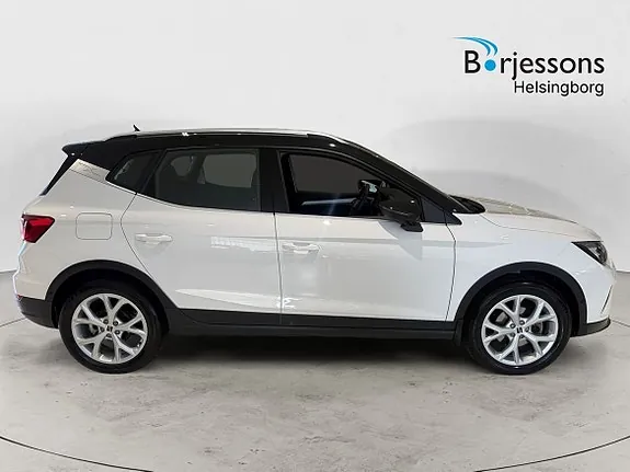 Seat Arona 2024 photo 2