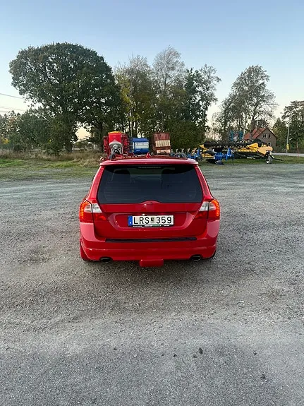 Volvo V70 2011 photo 4
