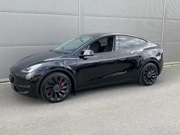Tesla Model Y 2023 photo 5