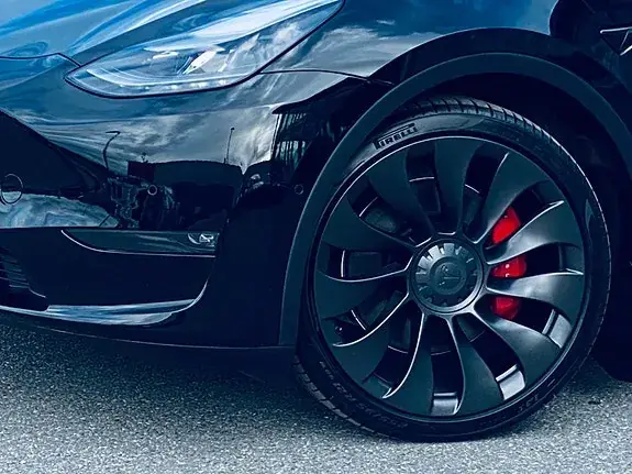 Tesla Model Y 2023 photo 2